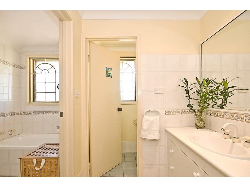 2/65a Melvin Street, Beverly Hills NSW 2209