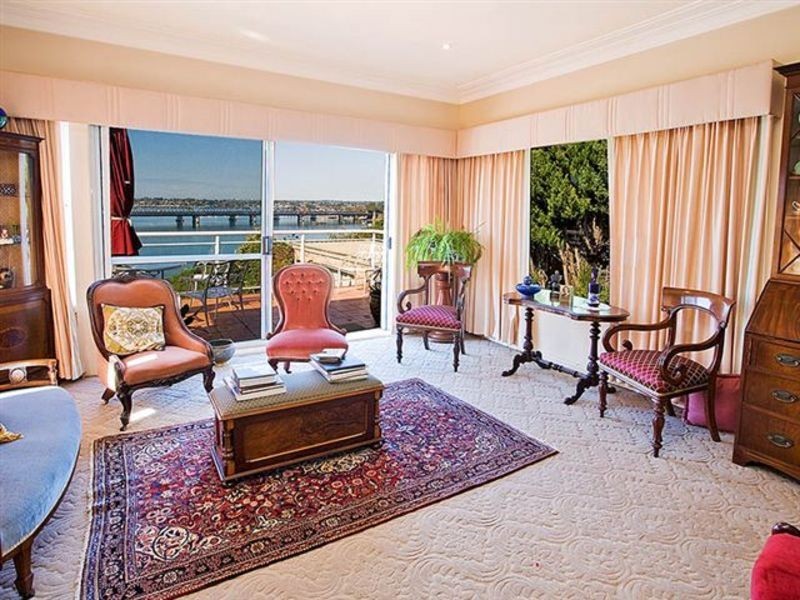 6 Woodlands Avenue, Blakehurst NSW 2221