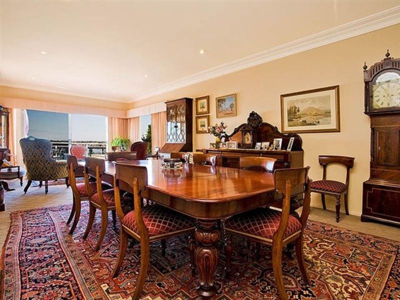 6 Woodlands Avenue, Blakehurst NSW 2221