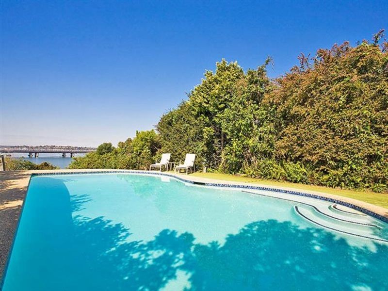 6 Woodlands Avenue, Blakehurst NSW 2221