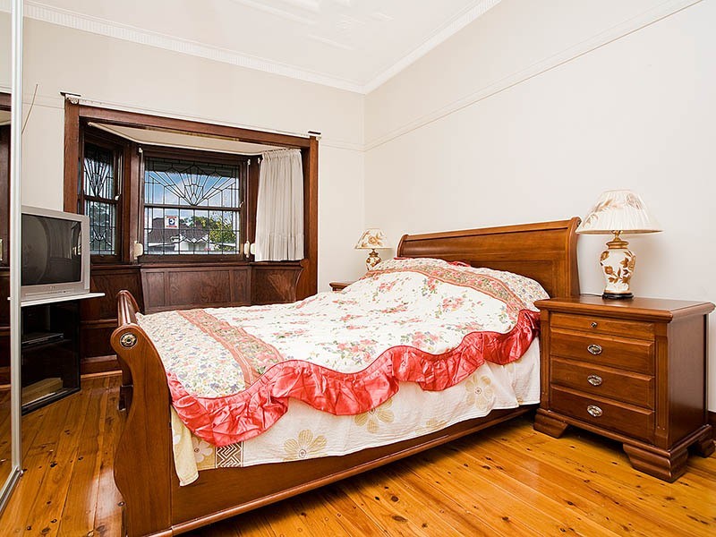 37 Park Road, Carlton NSW 2218