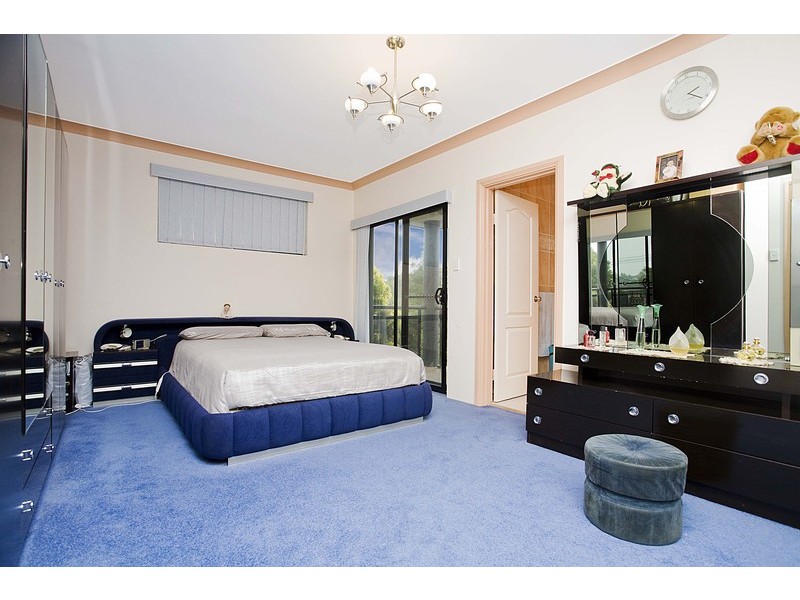 15 Queens Road, Hurstville NSW 2220