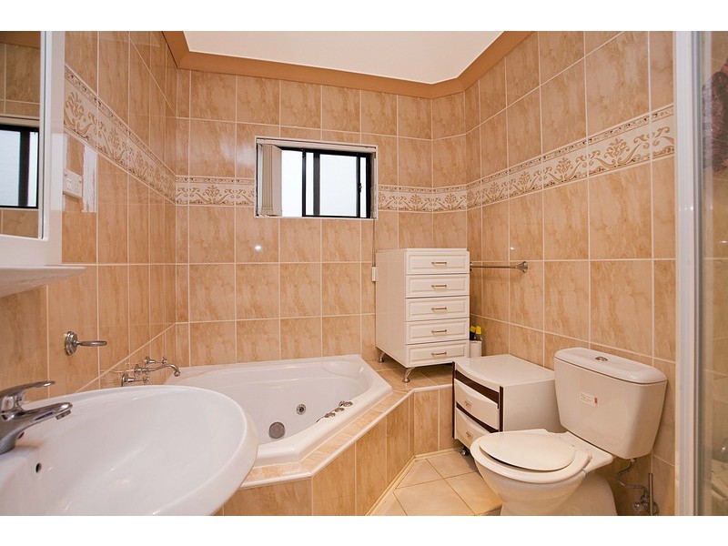 15 Queens Road, Hurstville NSW 2220