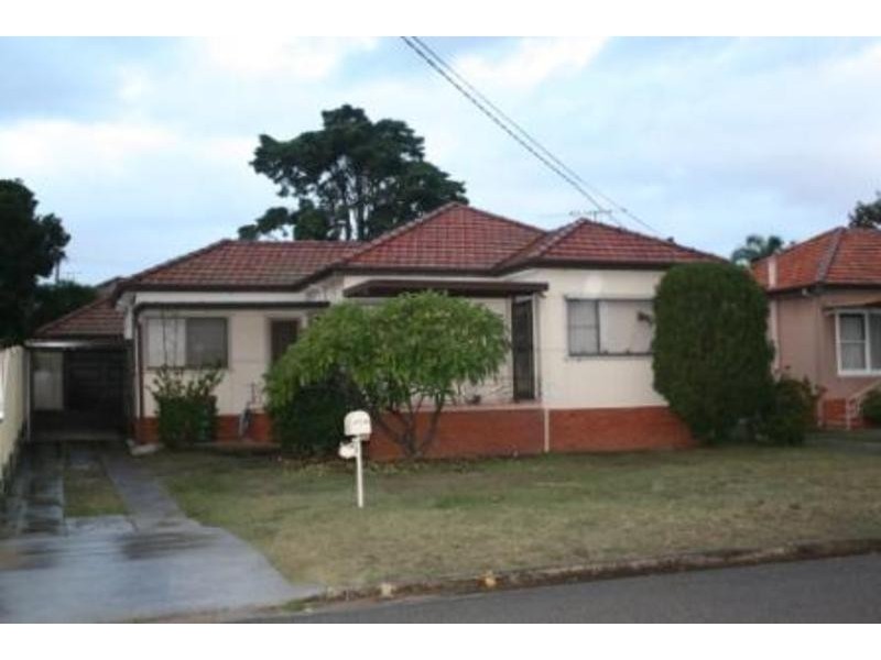 8 Colson Crescent, Monterey NSW 2217