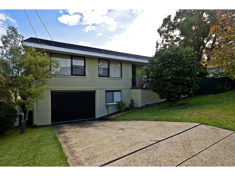 2a Forshaw Avenue, Peakhurst NSW 2210