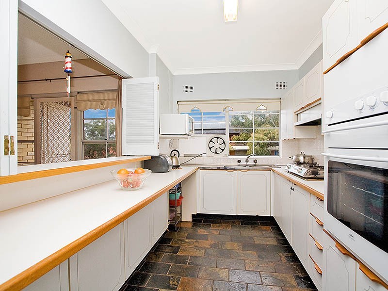 8/19 English Street, Kogarah NSW 2217