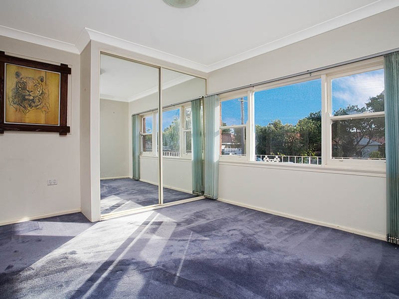 28 Oakdale Avenue, Kogarah NSW 2217