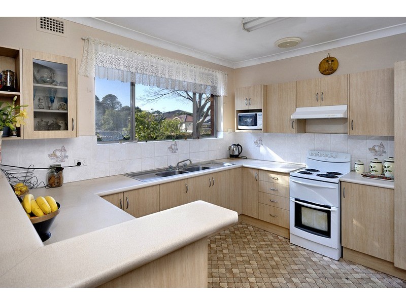 26 Beach Street, Blakehurst NSW 2221