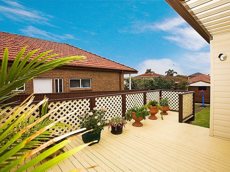 83 Willison Road, Carlton NSW 2218