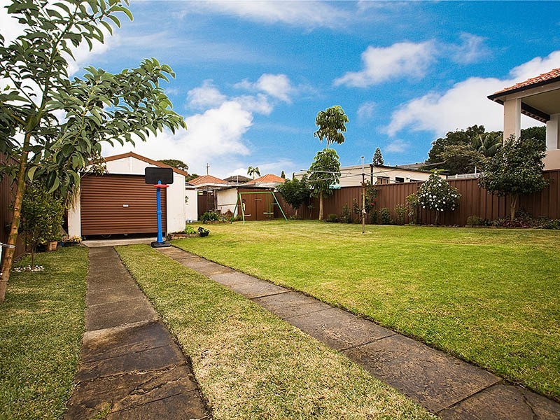 83 Willison Road, Carlton NSW 2218