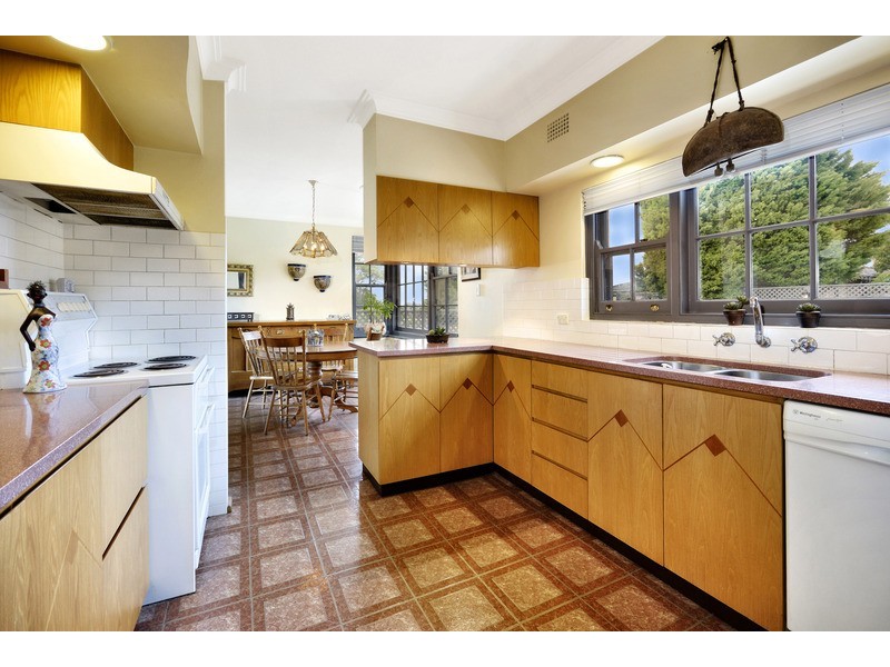 28 Stuart Street, Blakehurst NSW 2221