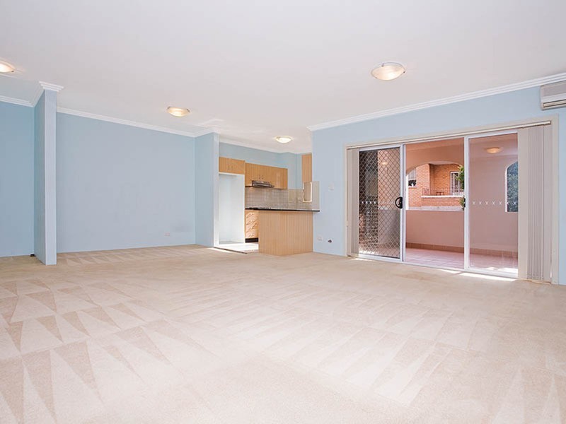 1/42 West Street, Hurstville NSW 2220