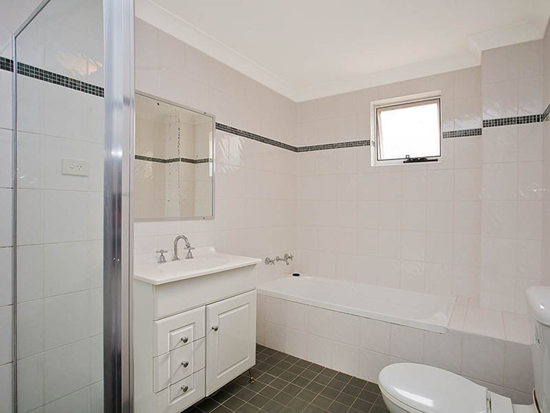 1/42 West Street, Hurstville NSW 2220