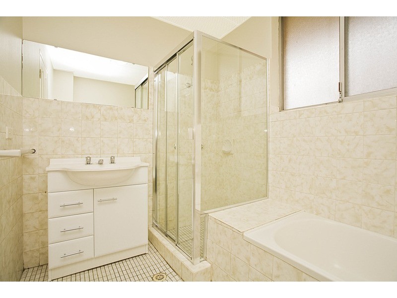 8/35 Queen Victoria Street, Bexley NSW 2207
