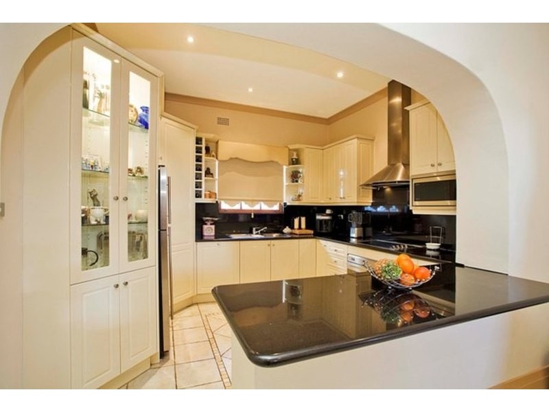 18 Lansdowne Street, Bardwell Valley NSW 2207