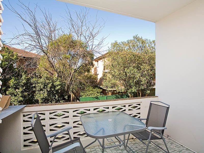 2/32-34 Bembridge Street, Carlton NSW 2218