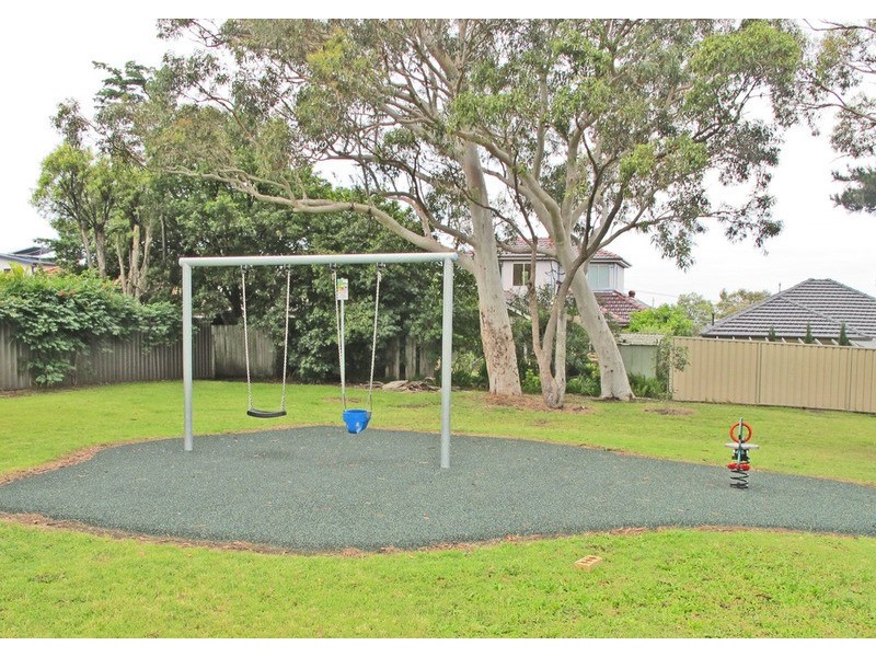 20 East Street, Blakehurst NSW 2221