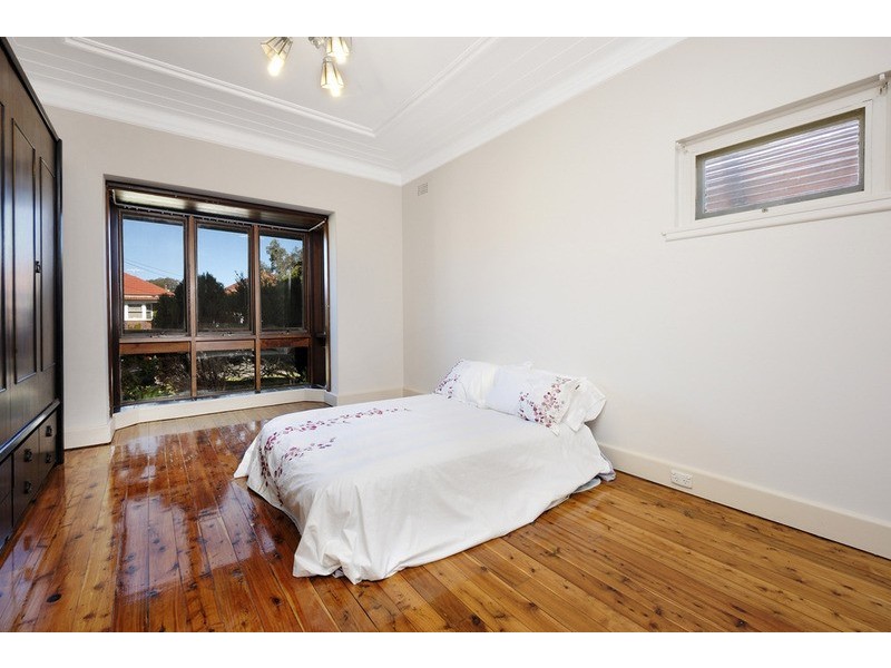 27 Scarborough Street, Monterey NSW 2217