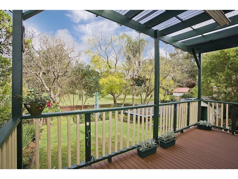 1 Walker Avenue, Peakhurst NSW 2210