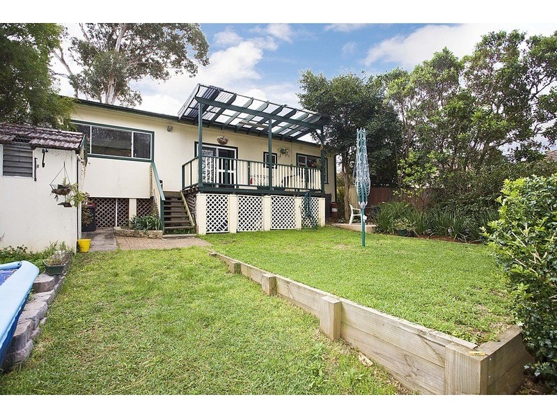 1 Walker Avenue, Peakhurst NSW 2210