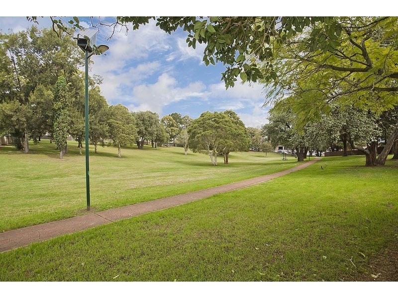 1 Walker Avenue, Peakhurst NSW 2210