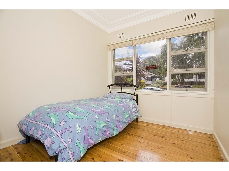 1 Walker Avenue, Peakhurst NSW 2210