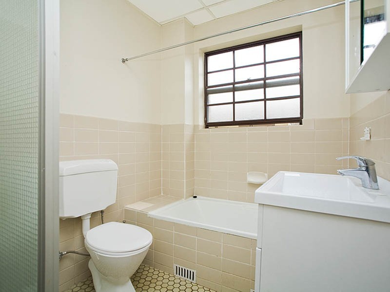 2/5-9 Garfield Street, Carlton NSW 2218