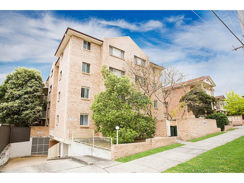2/1 Percival Street, Penshurst NSW 2222