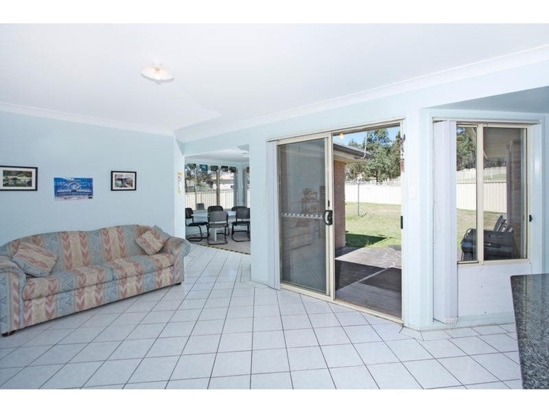 2 Riesling Road, Bonnells Bay NSW 2264