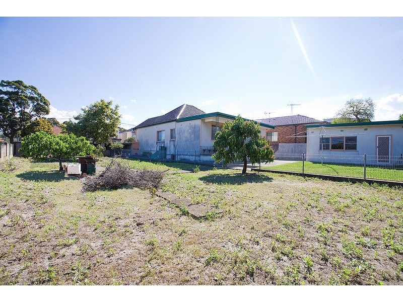 38 Francis Street, Carlton NSW 2218