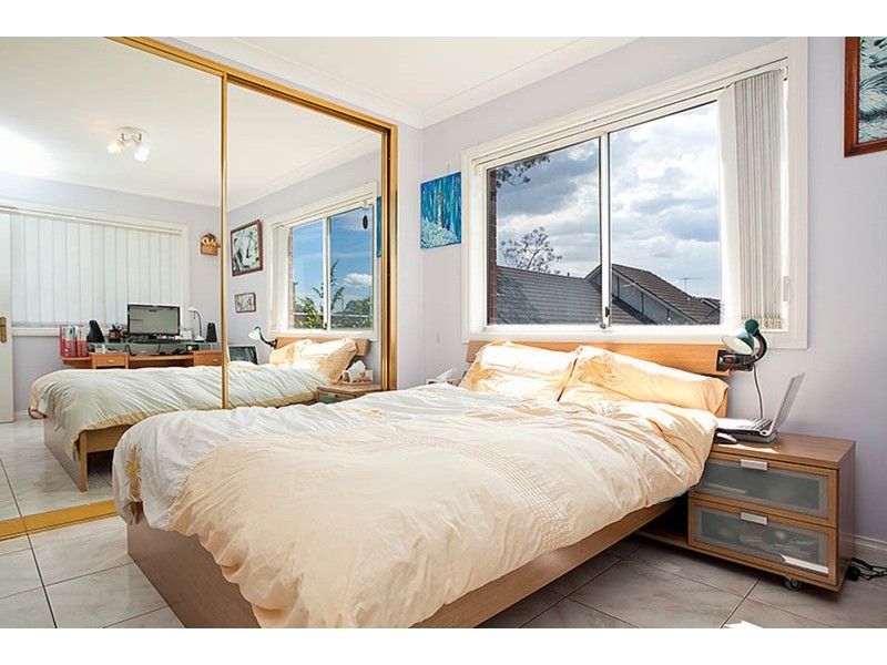 2B Vine Street, Hurstville NSW 2220