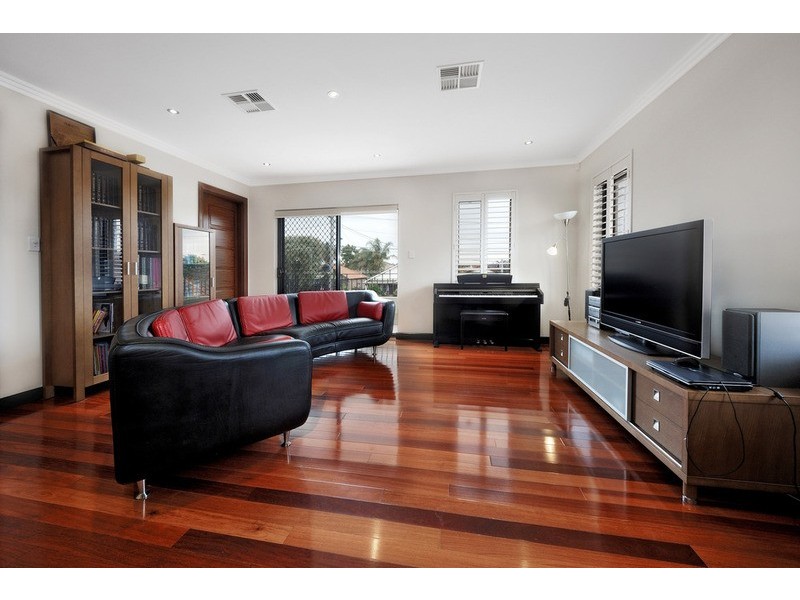 19 Teralba Road, Brighton-le-sands NSW 2216