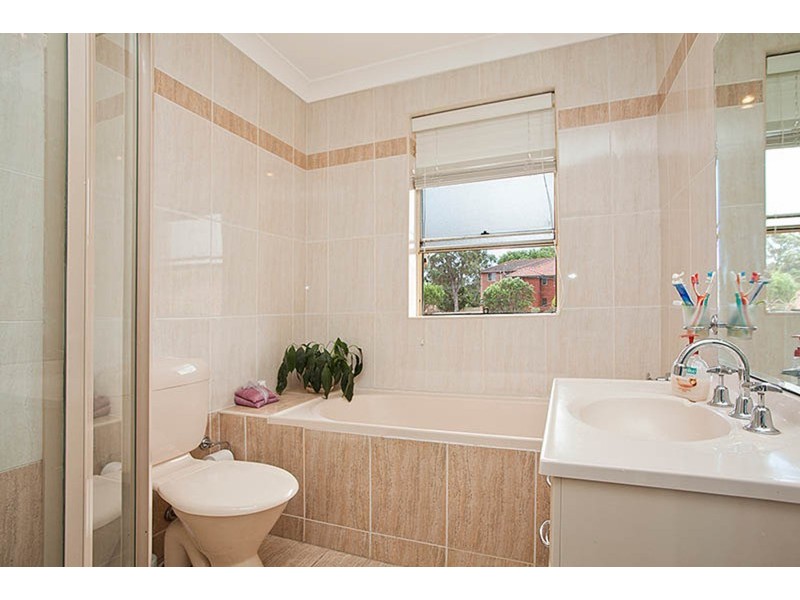 4/39-41 Graham Road, Narwee NSW 2209