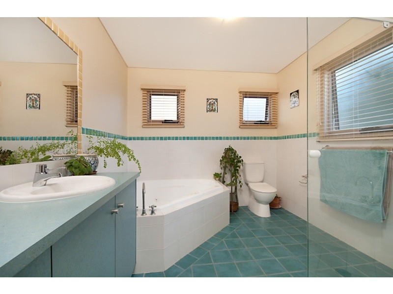 2/8 Pinnacle Row, Lennox Head NSW 2478