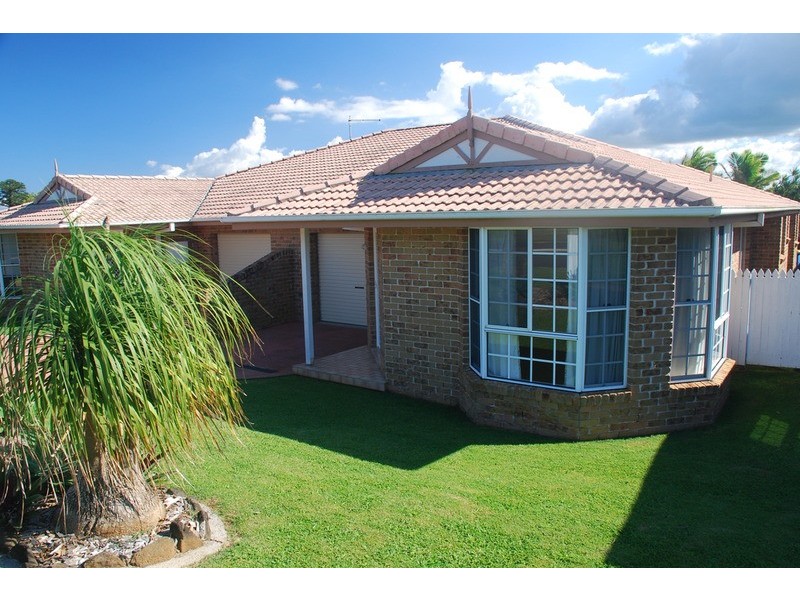 2/37 Headlands Drive, Skennars Head NSW 2478