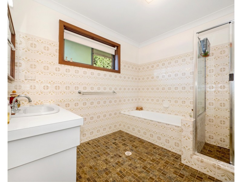 3 Craiglea Court, Modanville NSW 2480