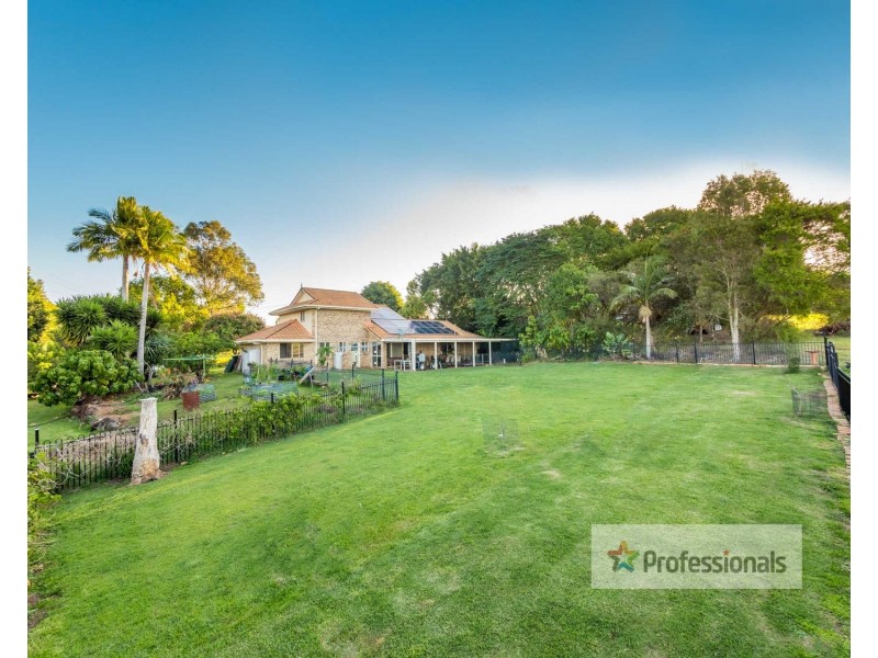 2 Dunromin Drive, Modanville NSW 2480