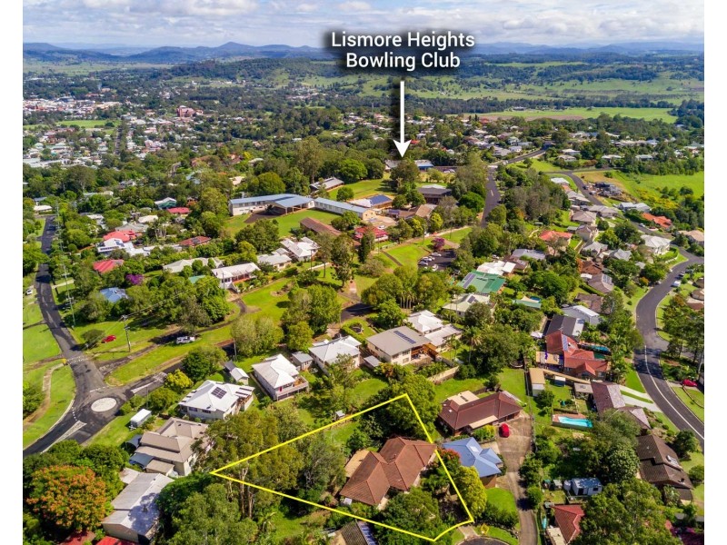8 William Place, Lismore Heights NSW 2480
