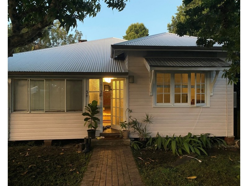 34 Elton Street, Girards Hill NSW 2480