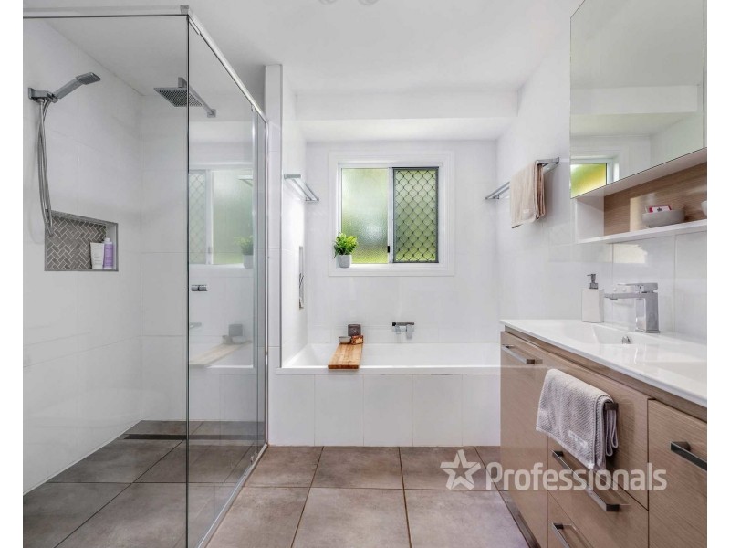 6 Cadboll Street, Lismore Heights NSW 2480