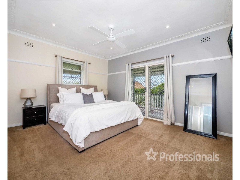 6 Cadboll Street, Lismore Heights NSW 2480