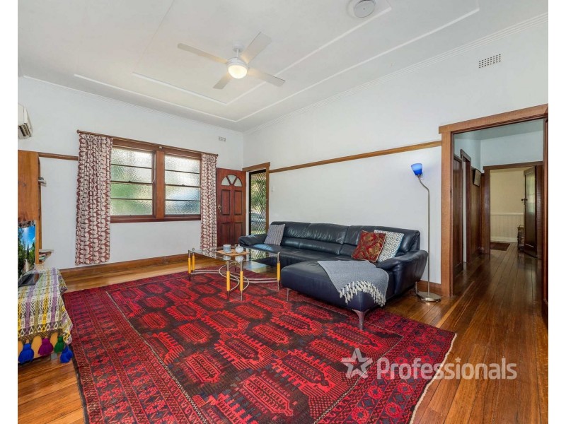 9 Keith Street, Girards Hill NSW 2480