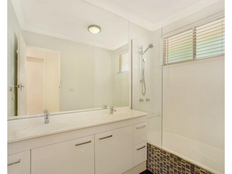 11 Garland Crescent, Lismore Heights NSW 2480