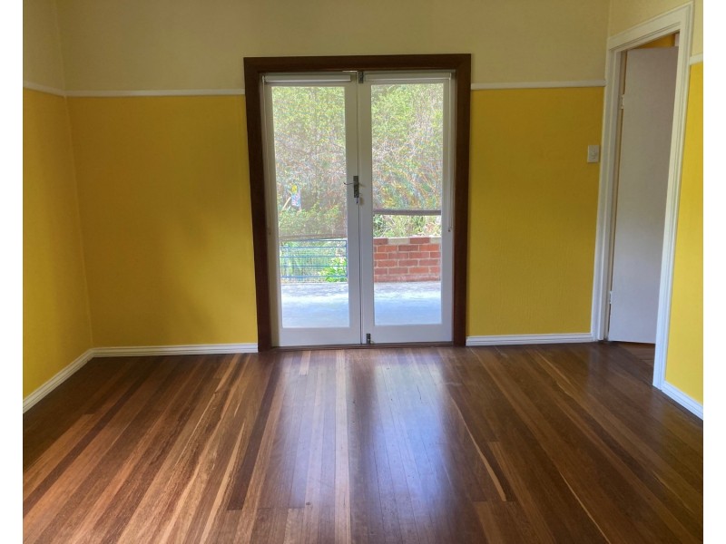 27 College Road, East Lismore NSW 2480