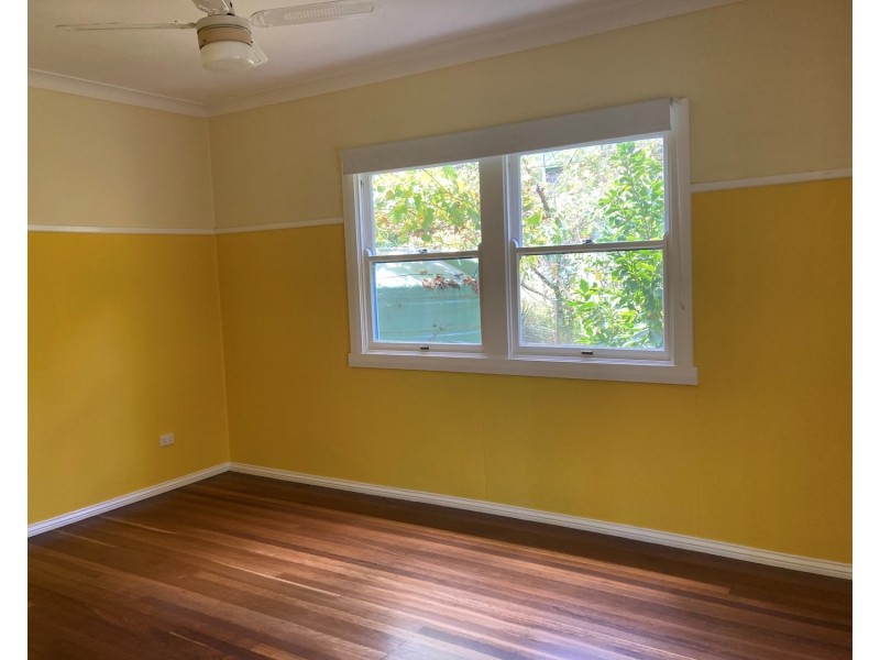 27 College Road, East Lismore NSW 2480