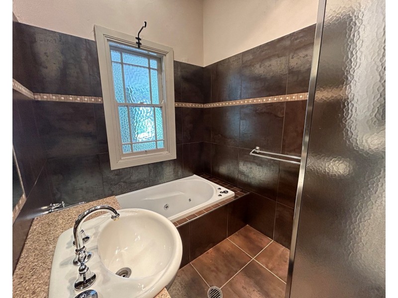 296 Keen Street, Girards Hill NSW 2480