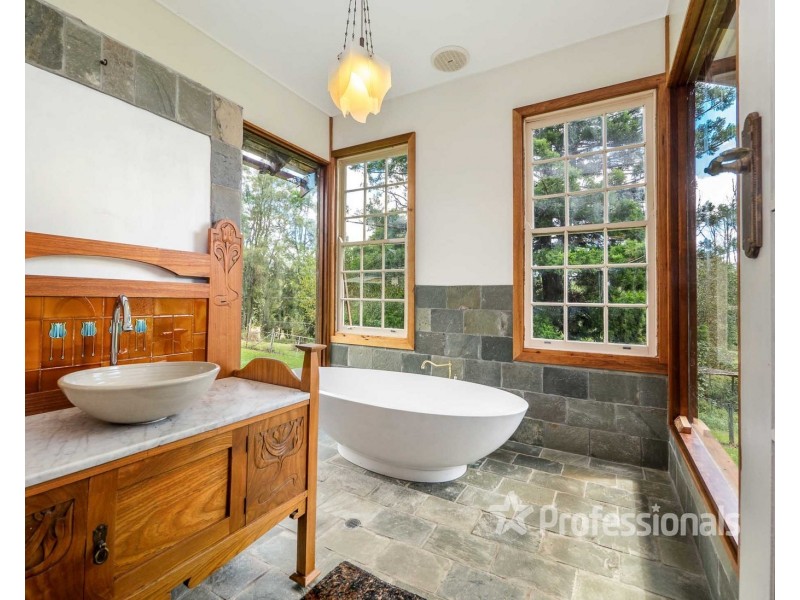 1 West Road, Nimbin NSW 2480