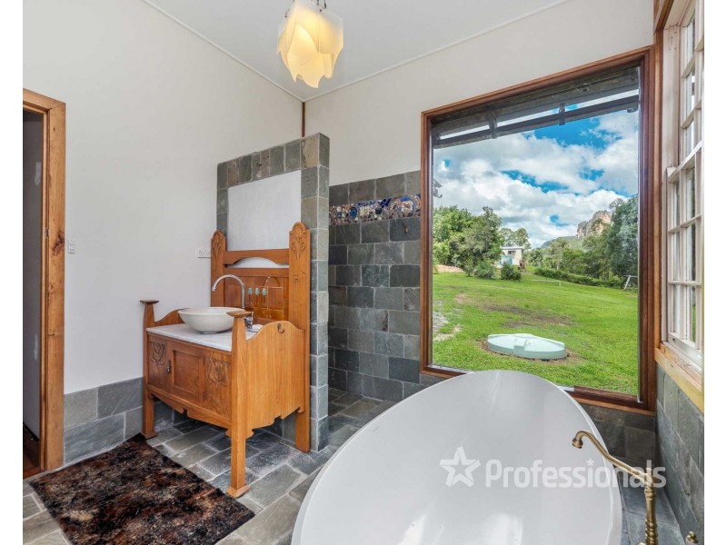 1 West Road, Nimbin NSW 2480