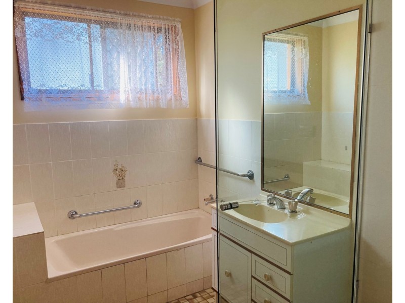 1/4 Graeme Avenue, Goonellabah NSW 2480