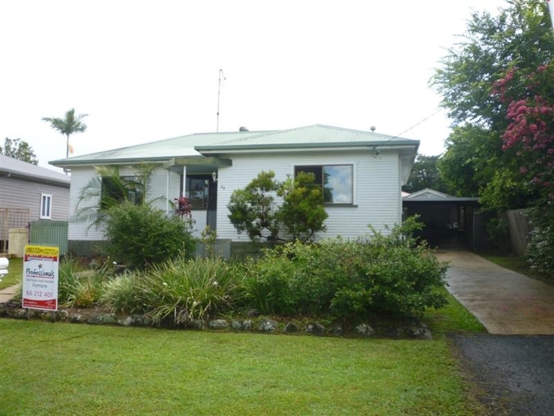 64 Oakley Avenue, East Lismore NSW 2480